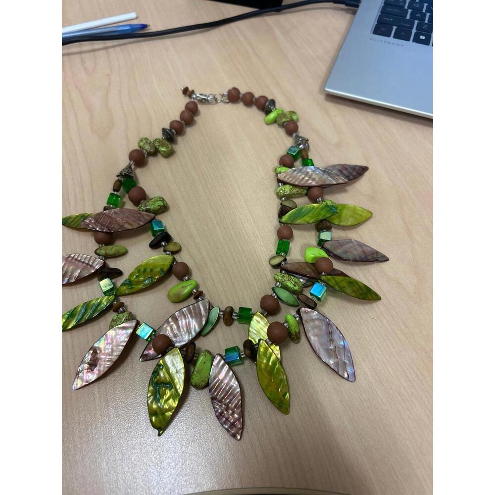 Boutique Designer Shell Statement Necklace - image 4